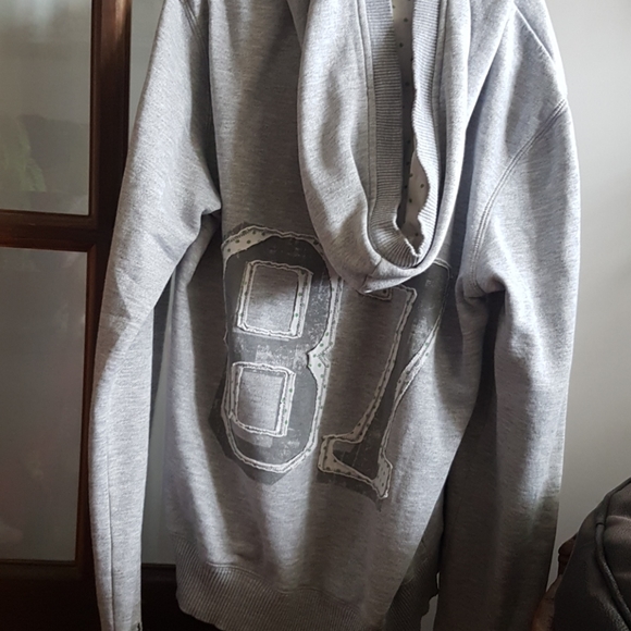 Sweater - Picture 2 of 2